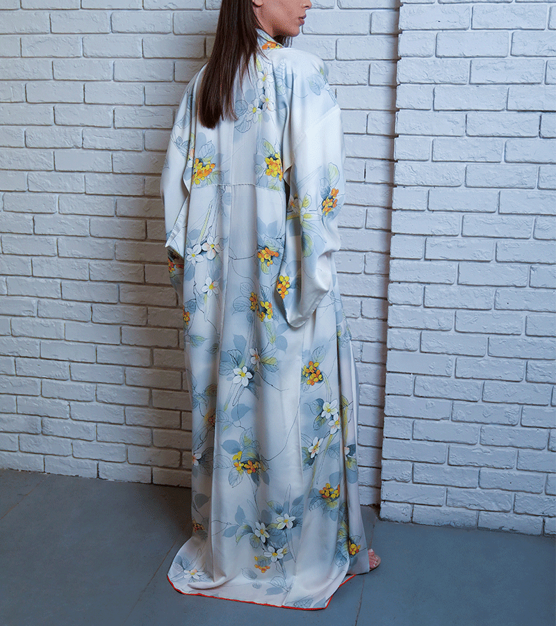 FLORAL KIMONO